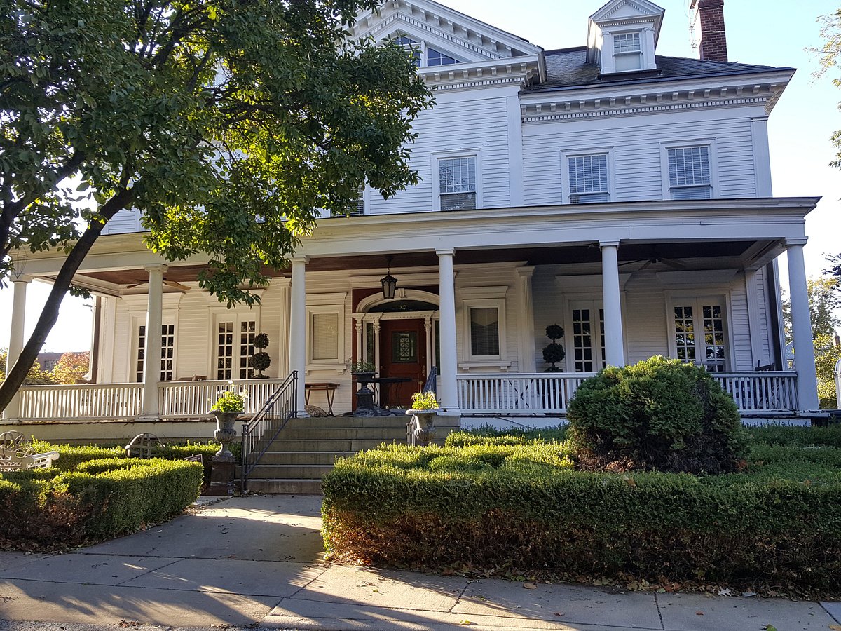 pasfield house